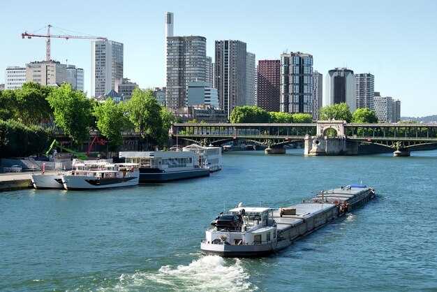 The Best River Cruises in Chicago – Top Chicago Riverboat Tours