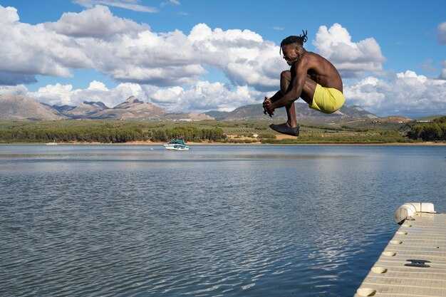 Best Weather Windows: When to Go for Clear Views and Safe Trails