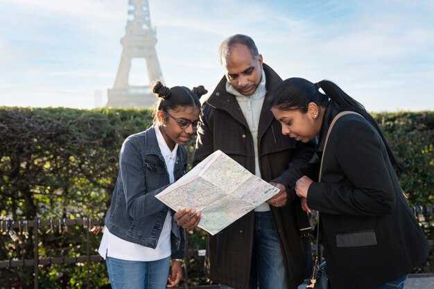 Where to stay: family suites, safe neighborhoods, and travel tips