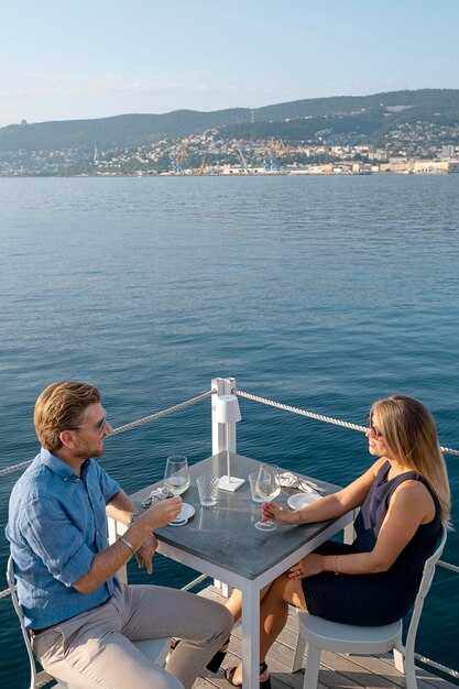 Top 10 East Hampton NY Yacht Rentals and Luxury Yacht Charters Experiences