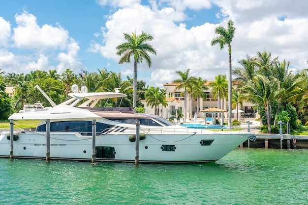 Practical Guide to North Miami Beach Yacht Rentals