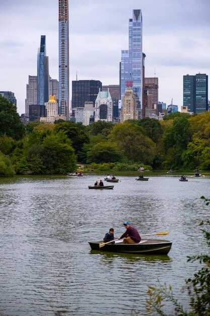 Top 10 Sights to See from a Boat in New York City