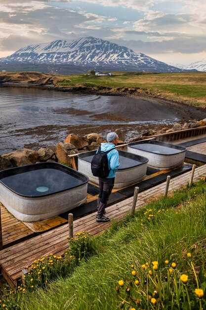 Iconic day trips and scenery: Mt John, Mt Cook access, and Tasman Glacier views