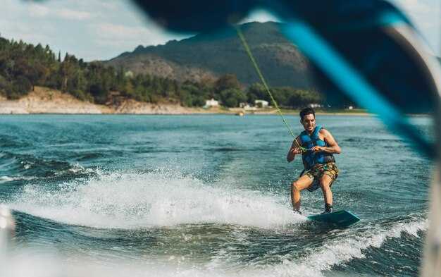 Top Lake Lanier Wakeboarding Trips – Best Rides, Tips, and Gear