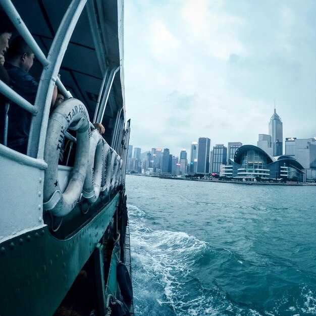 Photo-Driven Stops: Best Vantage Points and Photography Tips