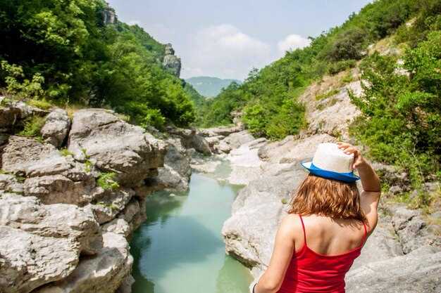 Booking Tips: Pricing, Discounts, and Cancellation Policies