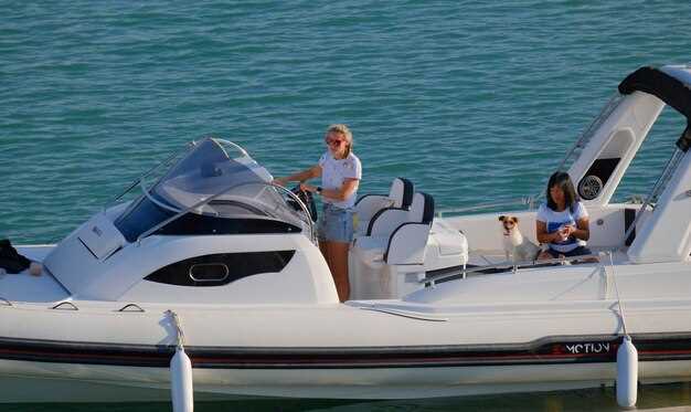 Ultimate Guide to Renting Out Your Boat - Tips for Hourly, Full-Day, and Multi-Day Rentals
