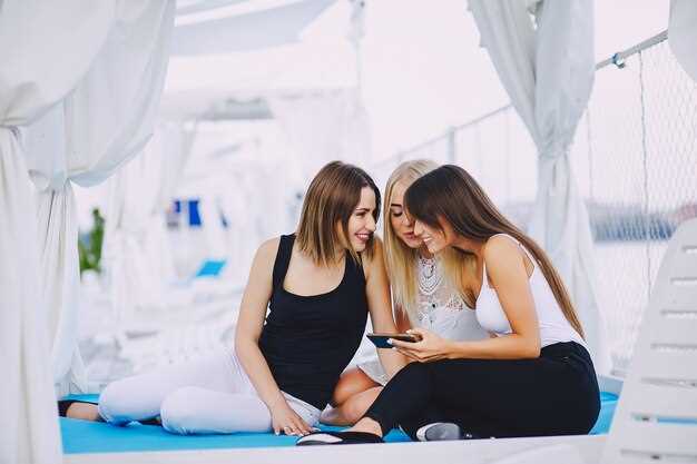 Choosing the Right Yacht Size for Your Group