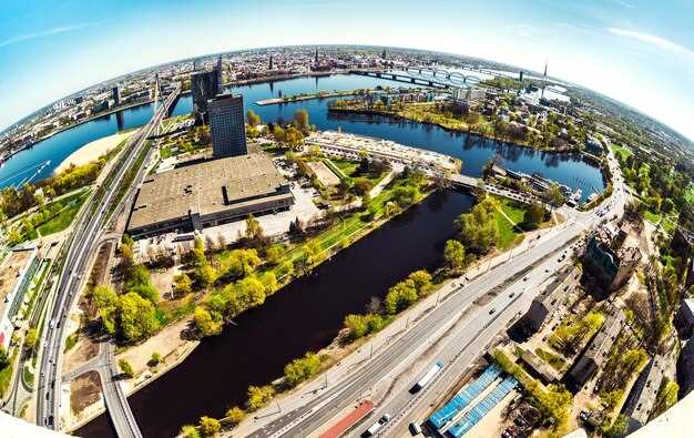 Getting Around and Planning Your Day: Parking, Transit, and Timelines in Geneseo