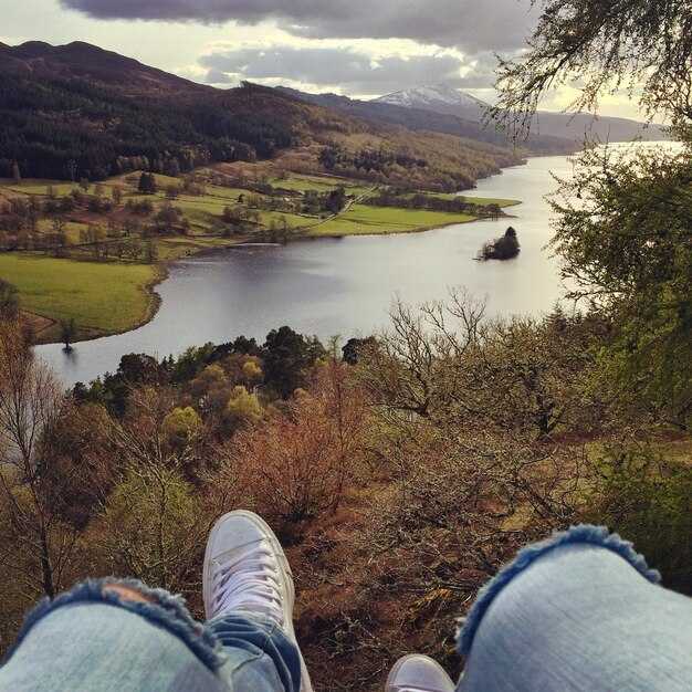 Outdoor Adventures by Season: Hiking, Cycling, Boating & Watersports