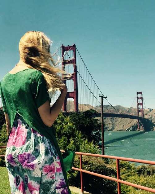 Parking proximity and transit access near popular parks