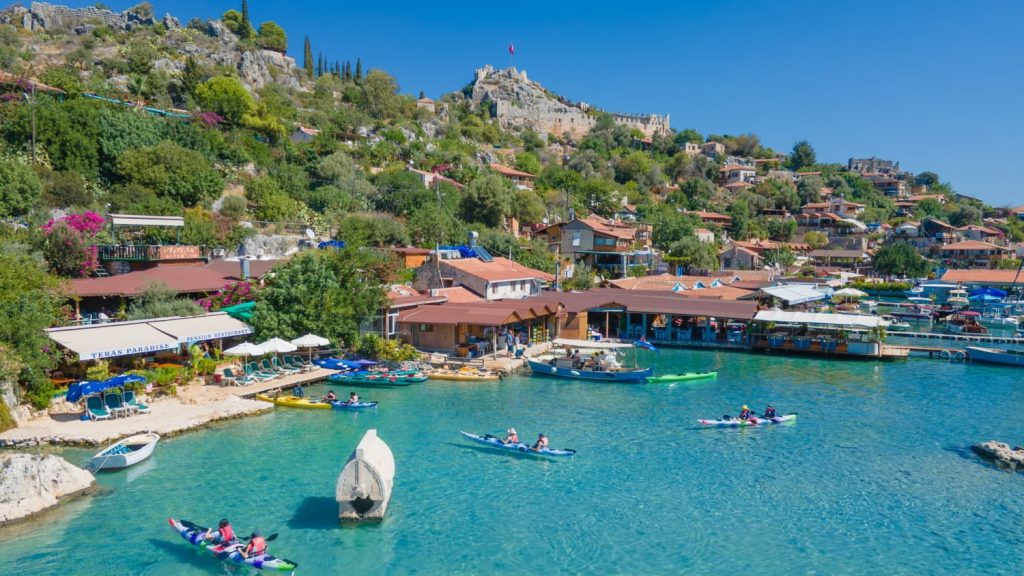 Viaggiare in barca in Turchia: Una combinazione di gite in mare ed escursioni culturali
