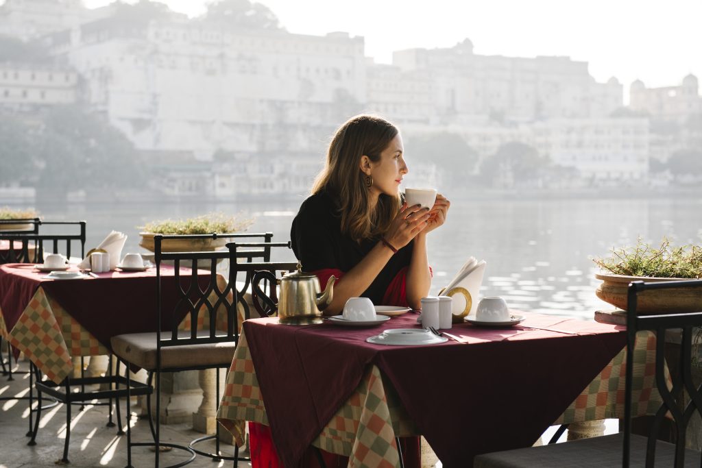 Os melhores restaurantes locais de Nice: Um guia para os amantes da comida para jantar no coração da Riviera Francesa