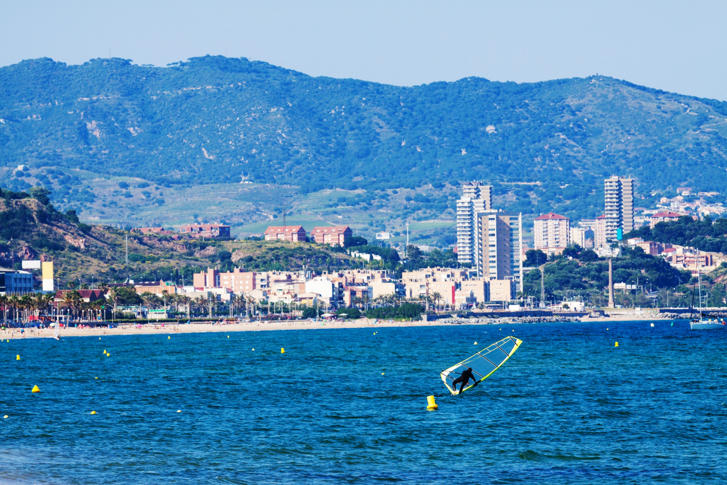 October Activities at Barcelona Beach: Embrace Autumn by the Sea