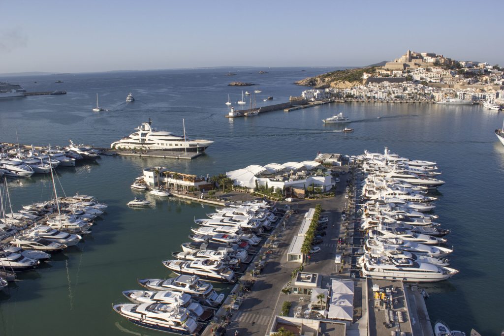 Ibiza’s Finest Marinas for Yachting and Leisure