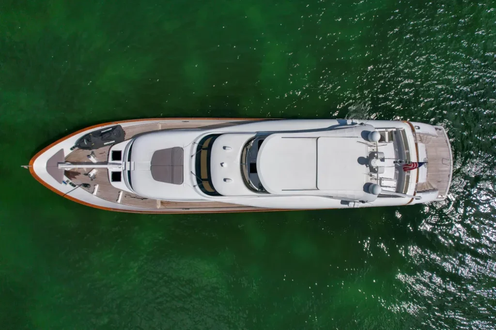 Unveiling the Luxurious Maiora 102: STAMOS BIEN