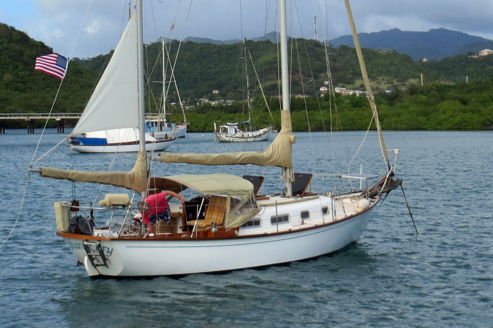 Exploring the Allied Seawind Sailboat