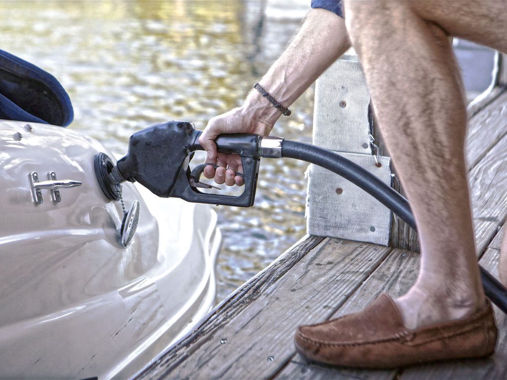 Essential Fueling Safety Tips for Your Boat