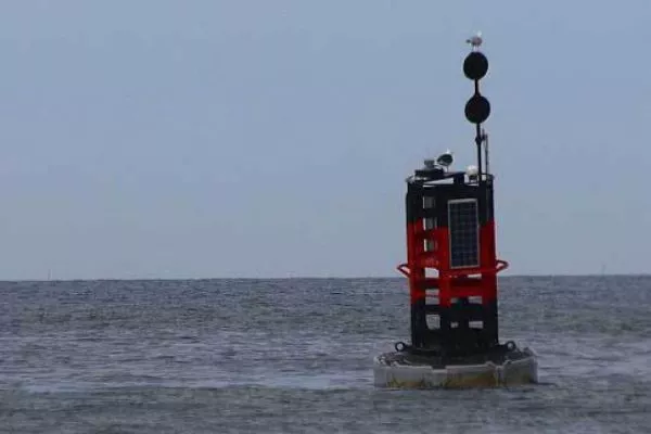 Navigating Isolated Hazard Marks in Boating