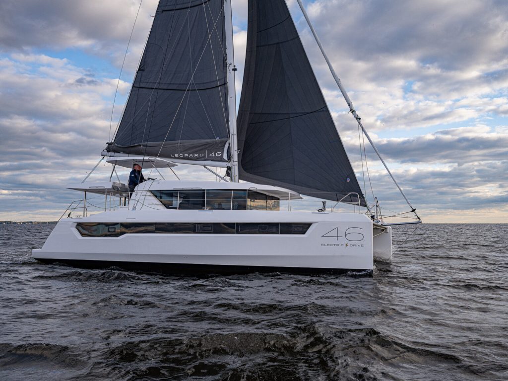 Innovations in Catamaran Hull Production for Sailing