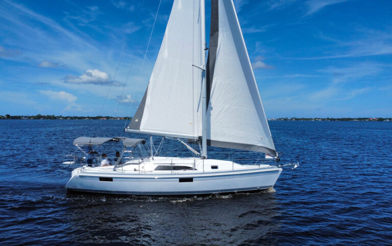 Discover the New Bali 5.2 Catamaran