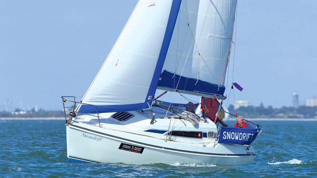 Ideal 27-Foot Boats for Adventurous Sailing