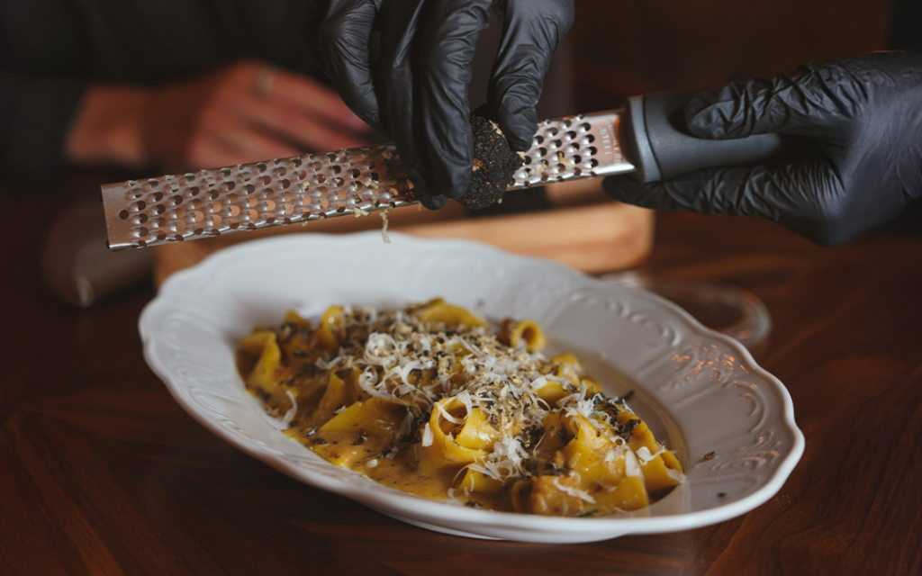 Savoring Autumn: Top Treats for Culinary Travelers