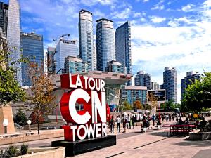 Seamless Tours Across Canada: From Nature to Urban Splendor