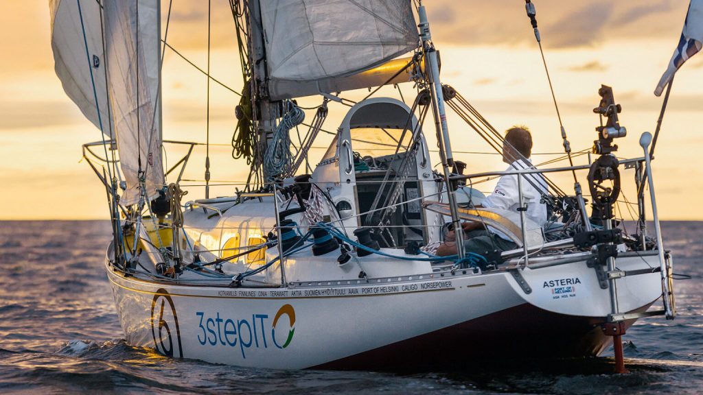 Navigating Challenges in the Golden Globe Race