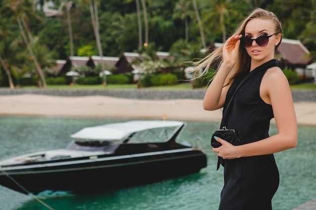 6 Best Viking Yachts in 2025 – Top Models, Specs, and Buying Guide