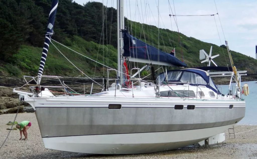 Insights into Sailboat Keels: Design and Performance
