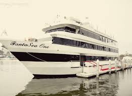 Why Yacht Rentals Make Memorable Anniversary Celebrations