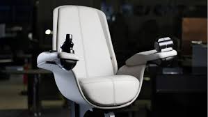 Manta Helm Seats by Besenzoni Shine at Cannes Yachting Festival