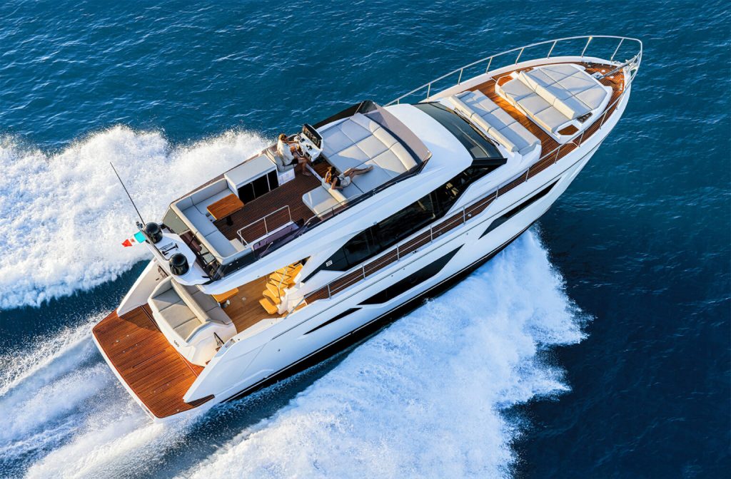 Exploring the Features of Ferretti’s 580 Yacht