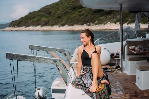 Grace Camper Nicholsons – From €147,400 per week | Luxury Yacht Charter
