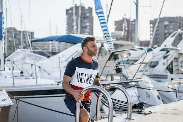 Knot Tide Hatteras 80 – Luxury Yacht Charter from US$29,900Wk