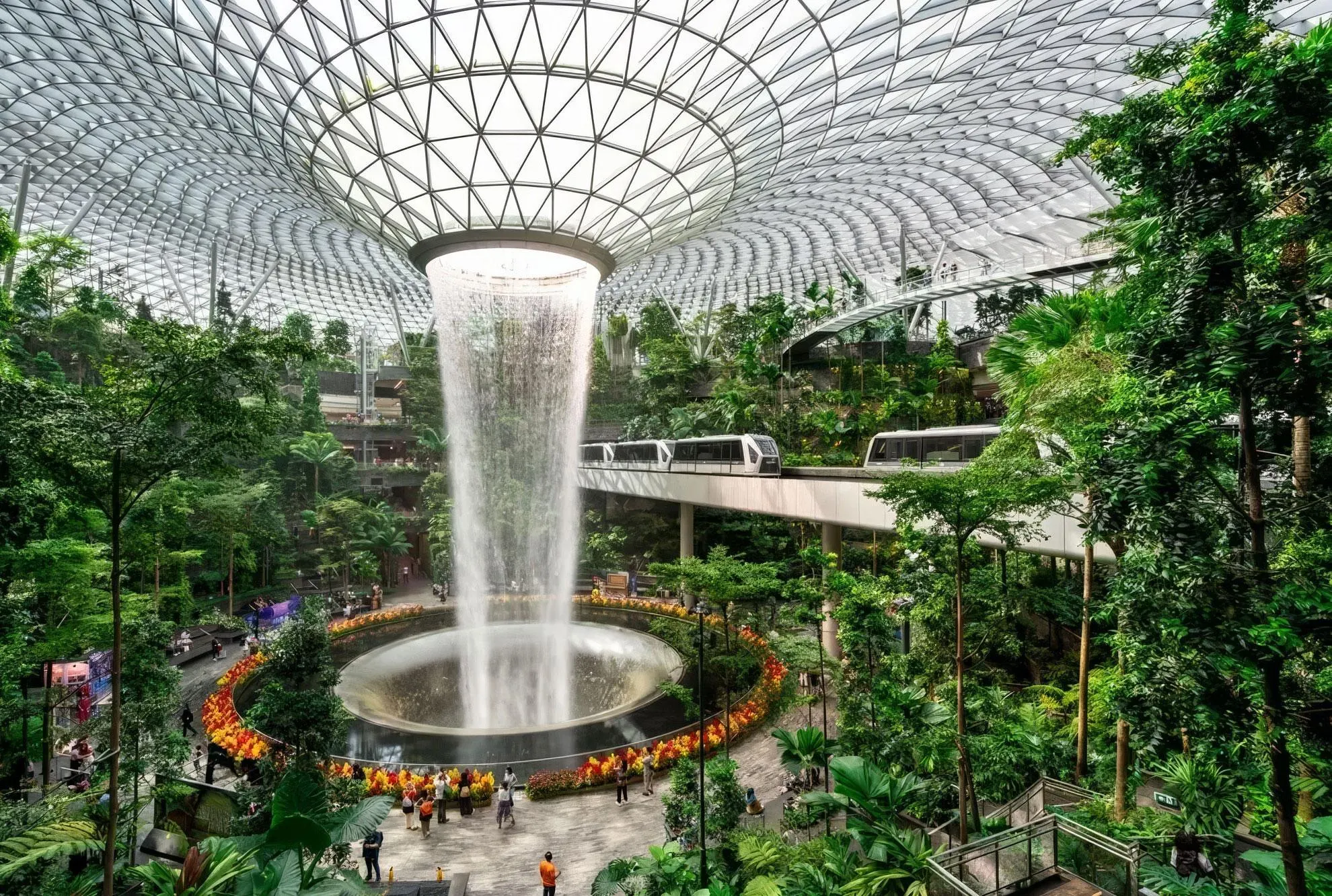 Leading Airlines and Airports Shine in Forbes Travel Guide’s 2025 Awards