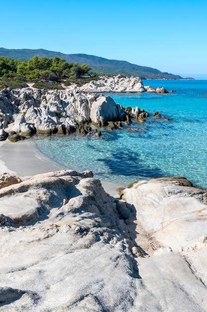 Alonissos Beaches – The Best Hidden Coves, Crystal Waters & Seaside Bliss