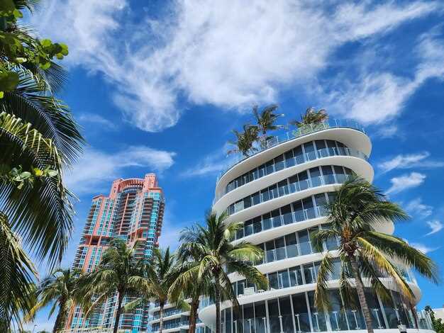 Carillon Hotel & Residences North Tower | 6899 Collins Ave, Unit 1006, Miami Beach, FL 33141