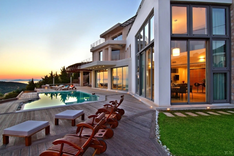 Olive Villa Rentals Takes the Crown as Greece’s Leading Villa Rental Firm in 2025