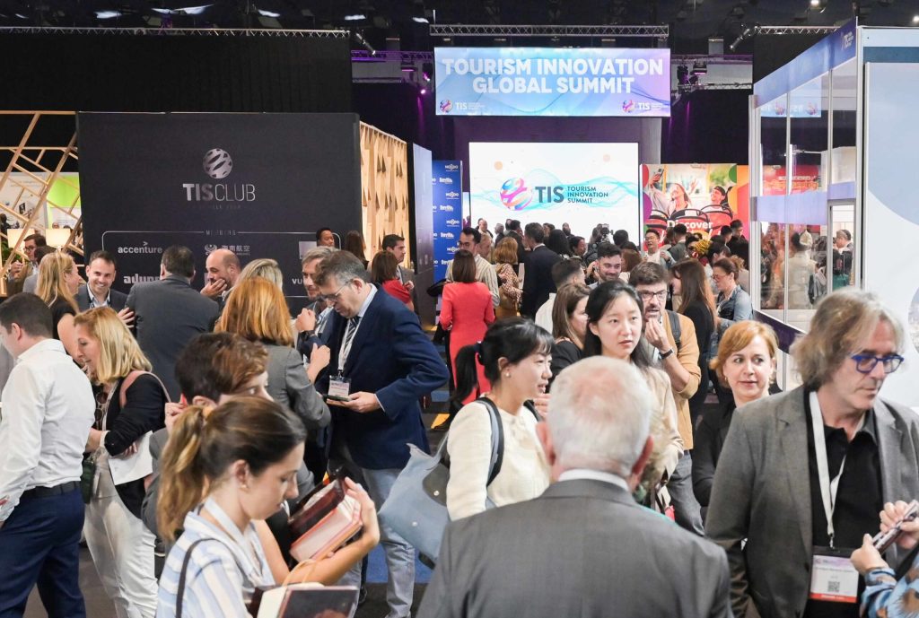 How Agentic AI is Transforming Travel and Sustainable Tourism Experiences