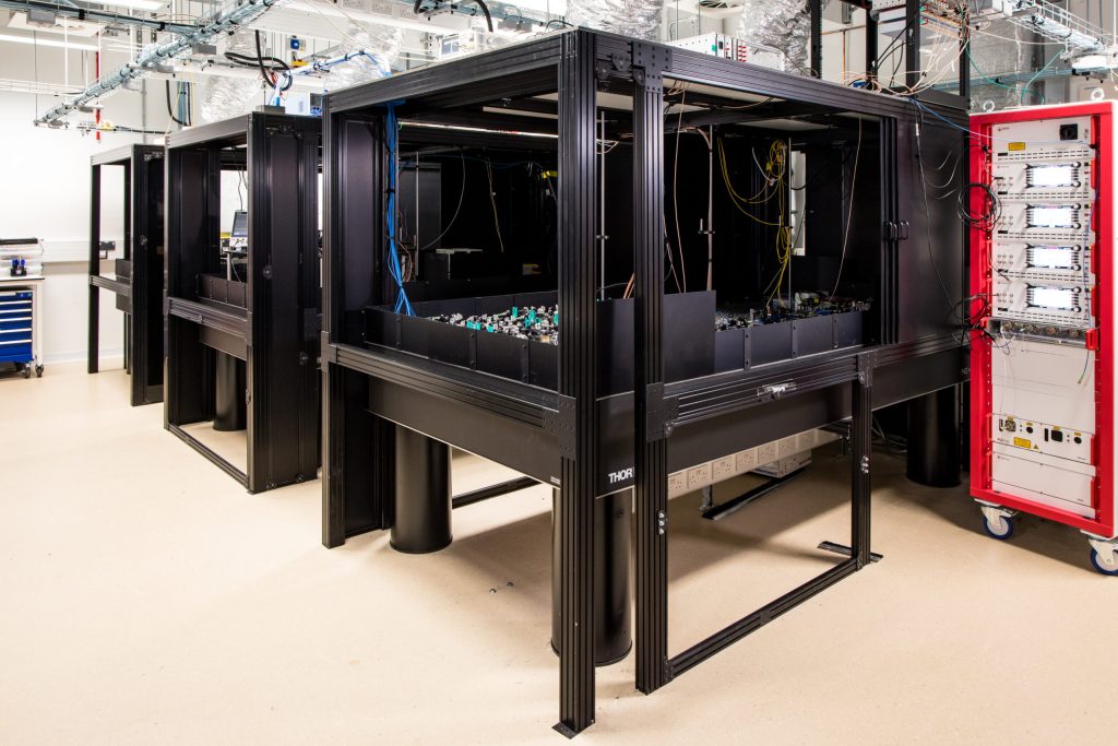 Revolutionizing Computation: The Role of Lasers and Atomic Quantum Machines