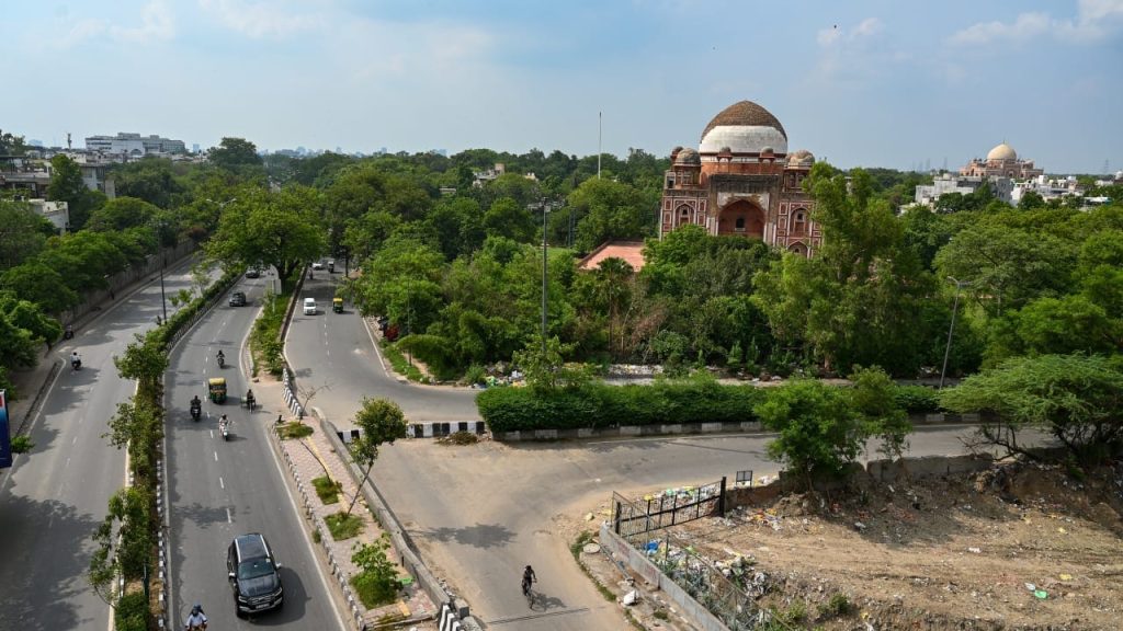 Young Israeli Motorcyclist Dies En Route to Taj Mahal in India