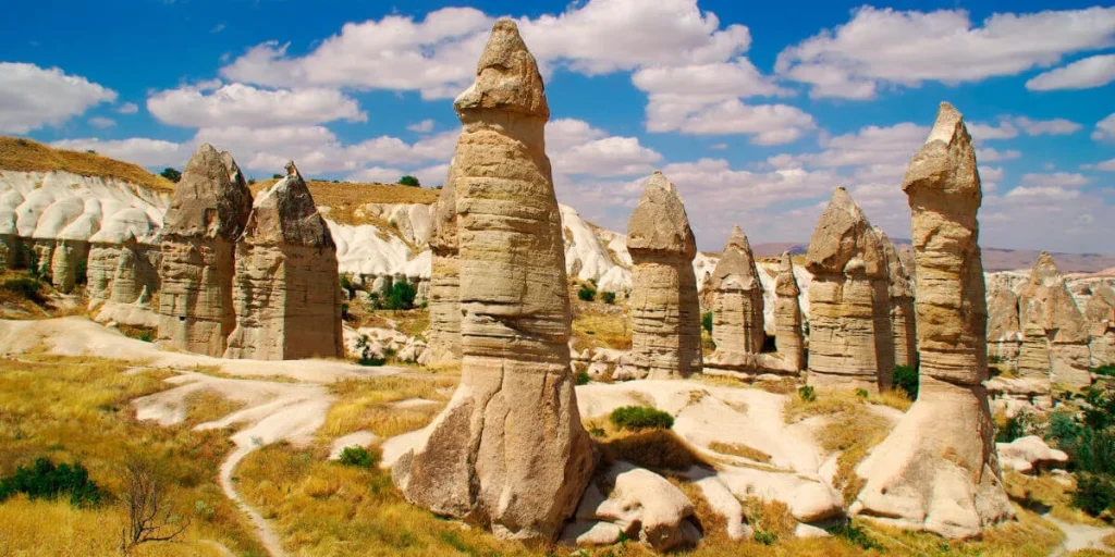 How Small Group Tours Enhance the Experience of Exploring Cappadocia’s Unique Landscapes