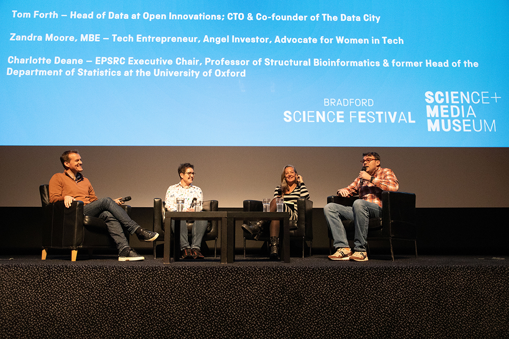 How Britain Aims to Shape the Artificial Intelligence Revolution