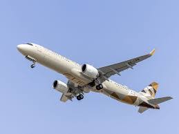 Etihad Airways asciende a alturas globales en el ranking de AirHelp de 2025