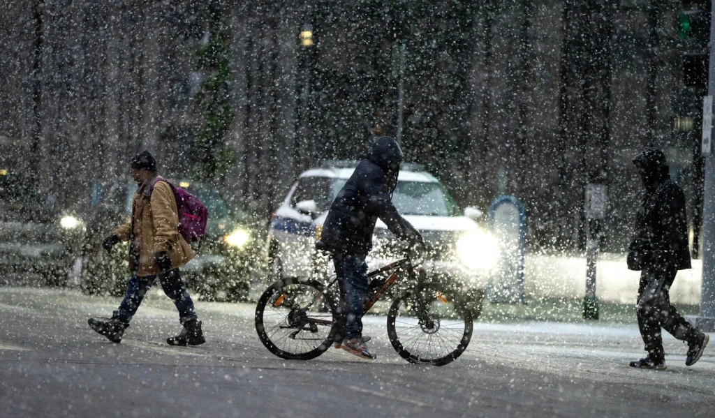 Winterstorm staat klaar om sneeuw, ijs en reis verstoringen te veroorzaken in de VS.