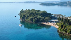 伊 Cosmos Odisia 为科孚岛的奢华酒店业设立了新标准