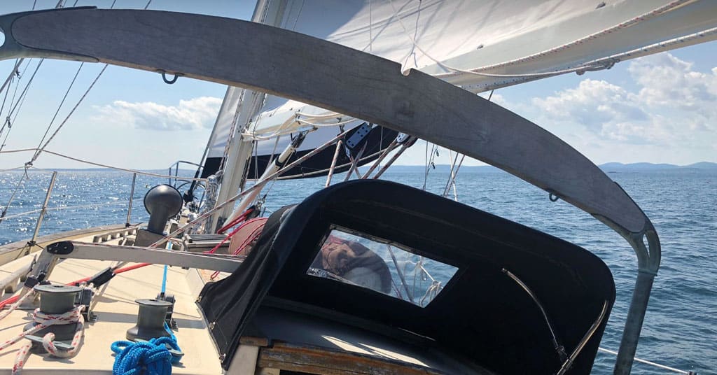 Managing Unpredictable Passage Durations for Cruisers