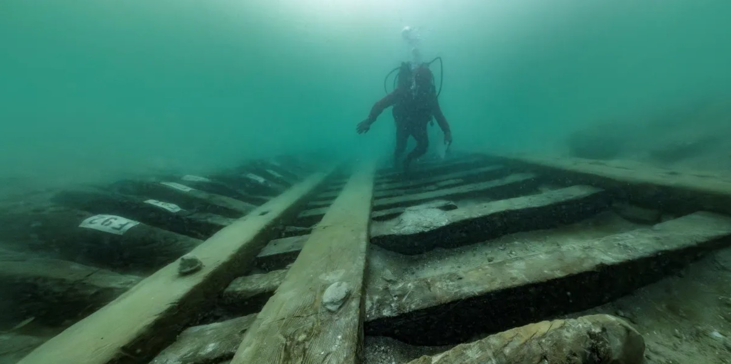 Roman-Era Thalamegos: Early Pleasure Boating Revealed